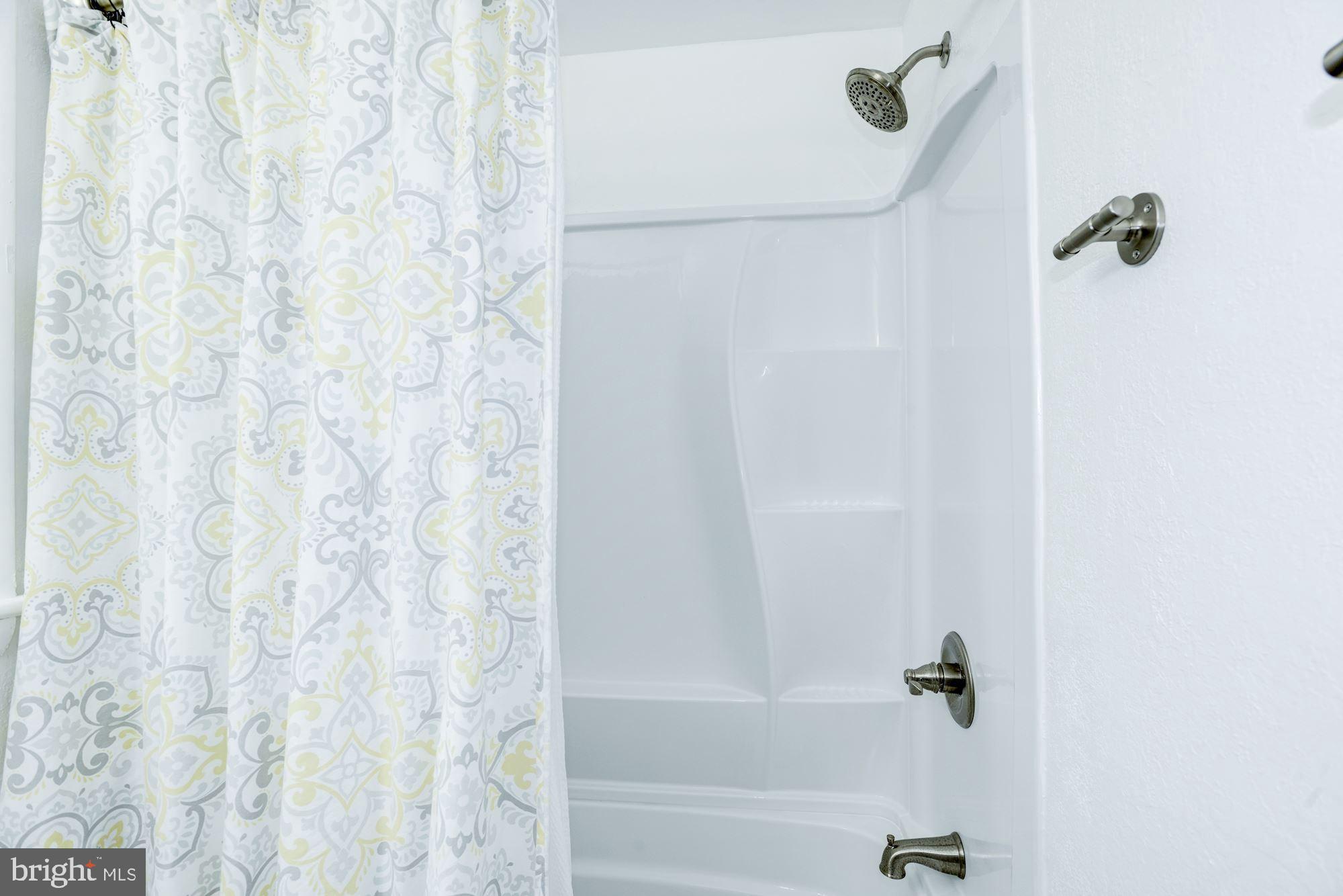 8410 Wagon Wheel Road Alexandria, VA 22309 - Photo 39 of 52 Master Bath