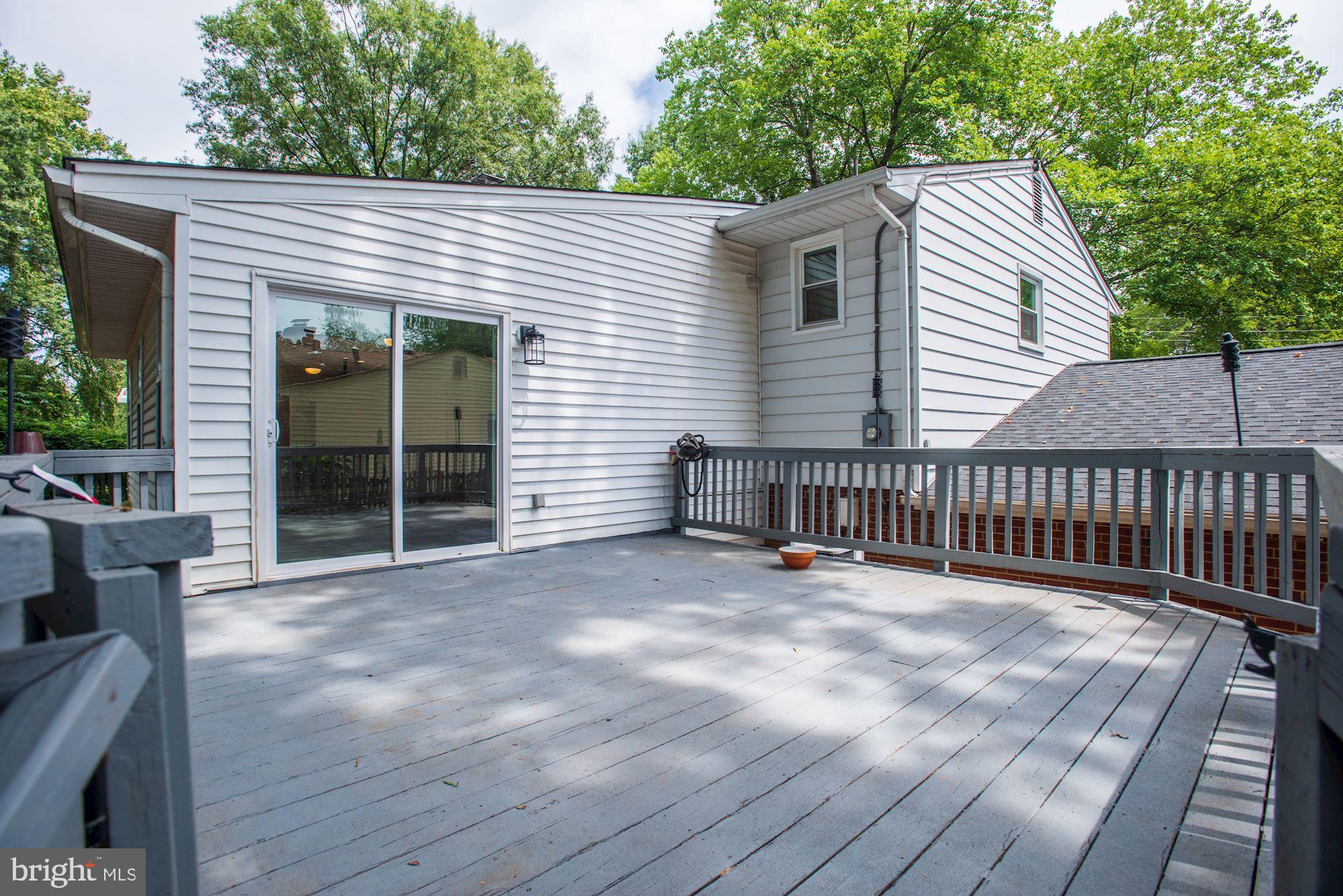 8410 Wagon Wheel Road Alexandria, VA 22309 - Photo 42 of 52 Grilling, entertaining...it's all here!