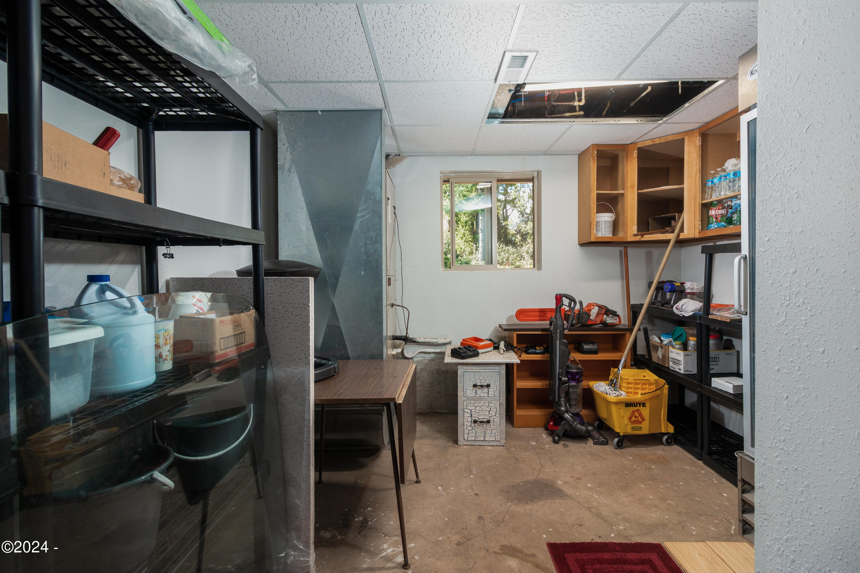 2015 North 3 Rocks Road Otis, OR 97368 - Photo 56 of 62 Utility Room