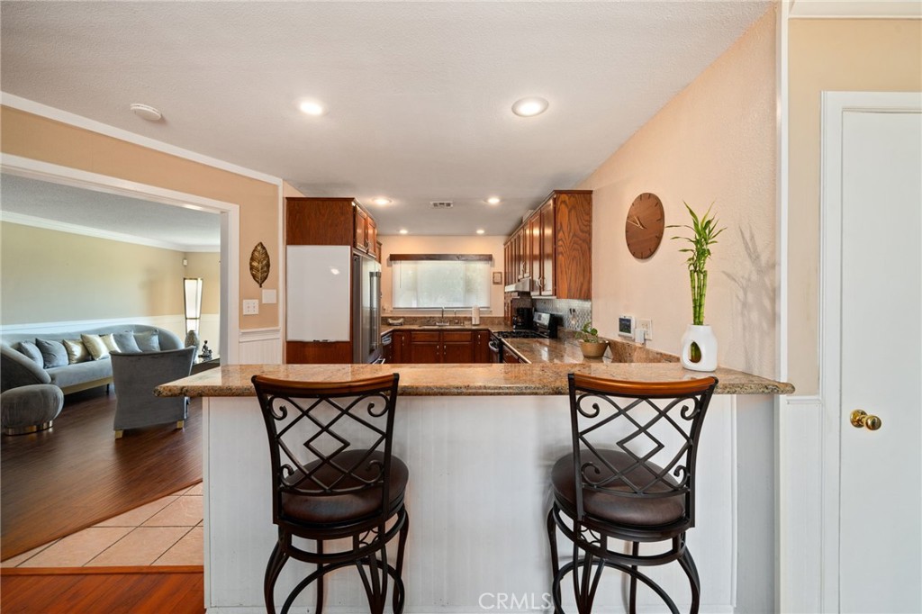 4088 Lively Street Riverside, CA 92505 - Photo 11 of 28