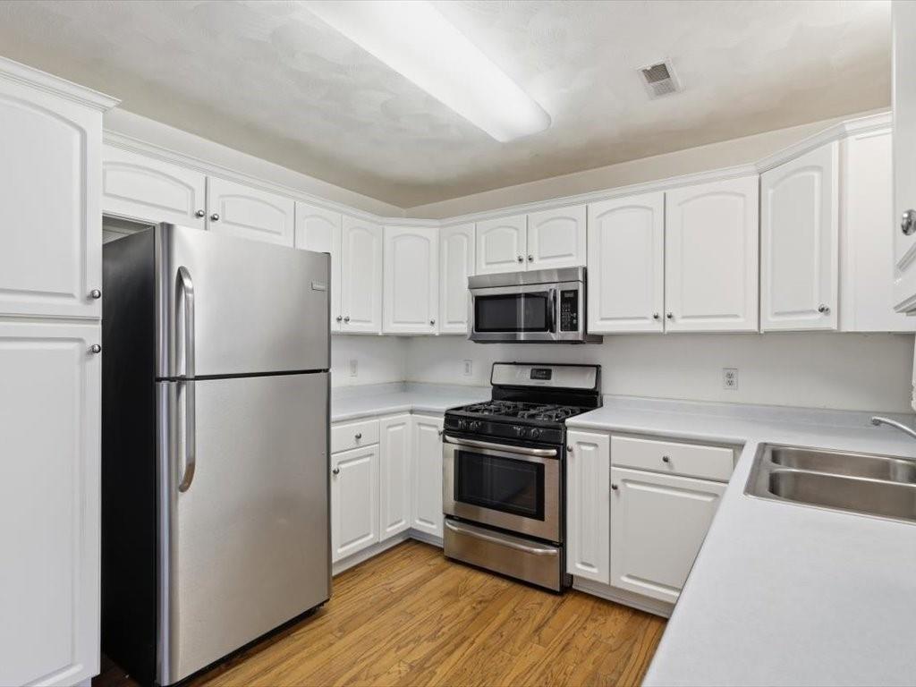 2003 Ridge Road McKeesport, PA 15135 - Photo 13 of 50 Kitchen