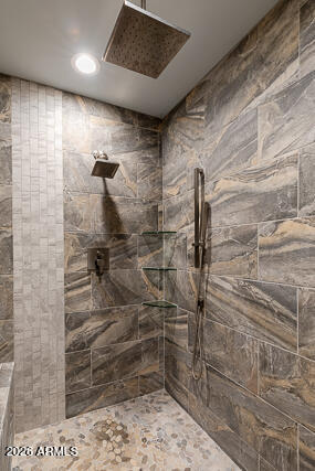 6233 West Airport Road Willcox, AZ 85643 - Photo 32 of 54 a bathroom with a shower