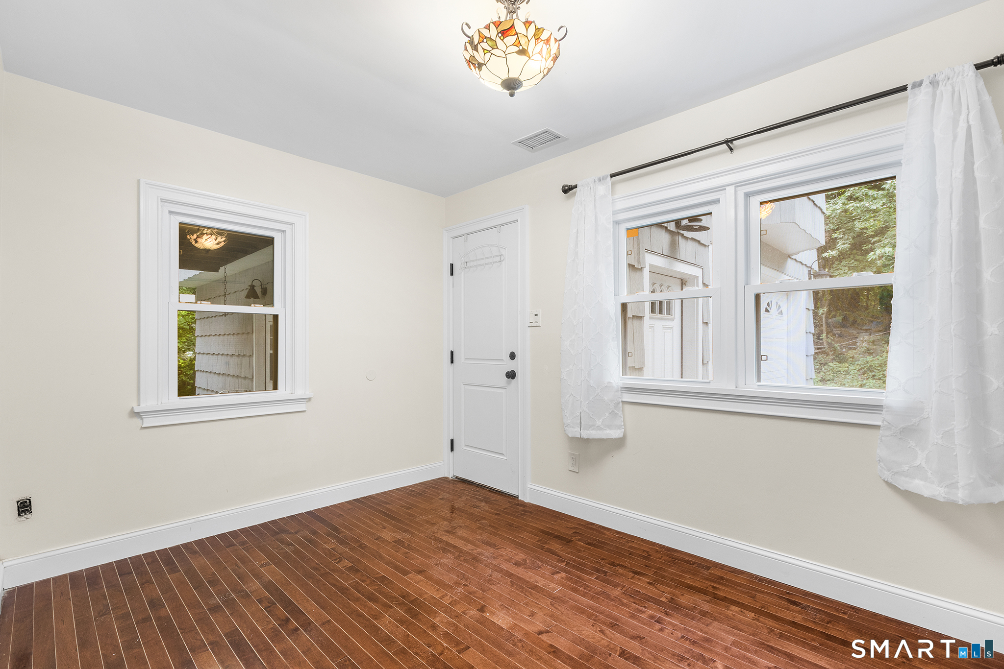 241 Pemberwick Road Greenwich, CT 06831 - Photo 14 of 30 Gallery Image 14