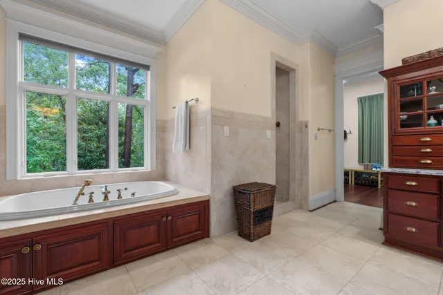 $1,295,000 | 16 Mulbren Court, Pinehurst, NC 28374