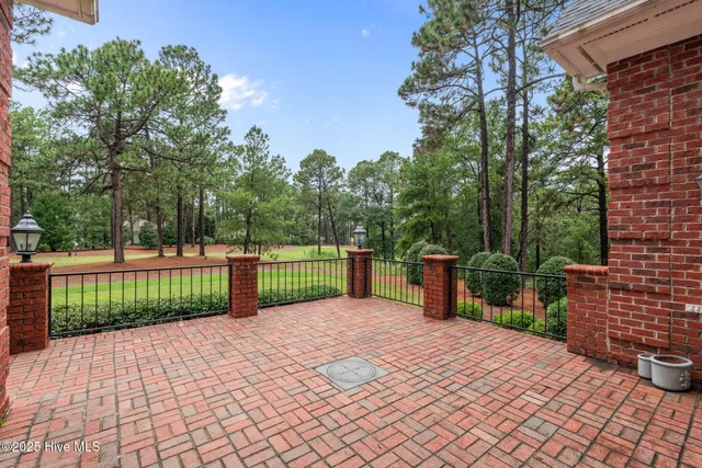 $1,295,000 | 16 Mulbren Court, Pinehurst, NC 28374