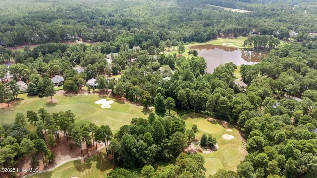 $1,295,000 | 16 Mulbren Court, Pinehurst, NC 28374