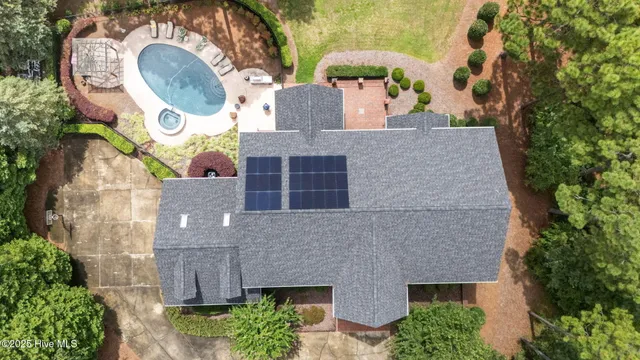 $1,295,000 | 16 Mulbren Court, Pinehurst, NC 28374