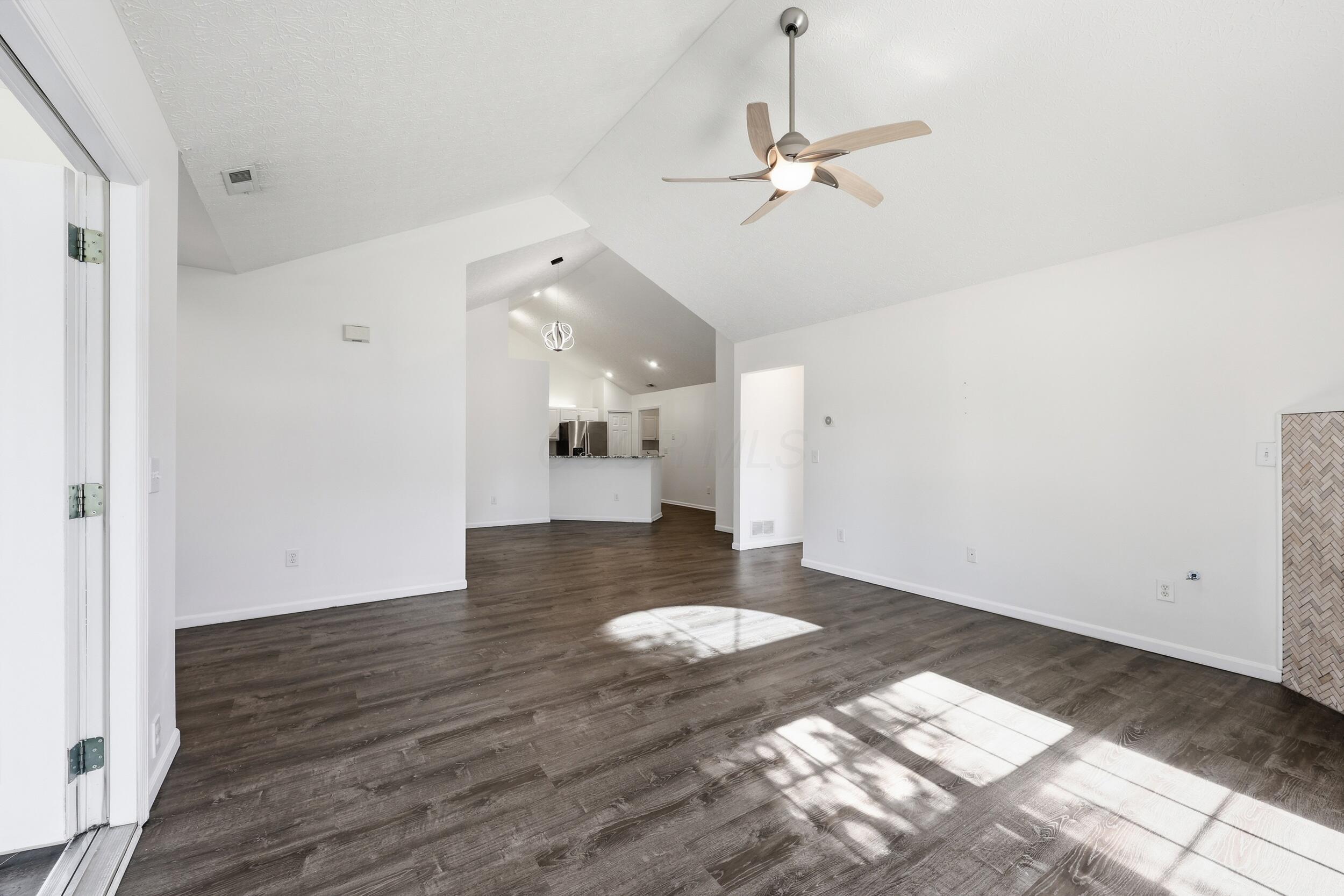 3592 Stoneway Point Powell, OH 43065 - Photo 12 of 33