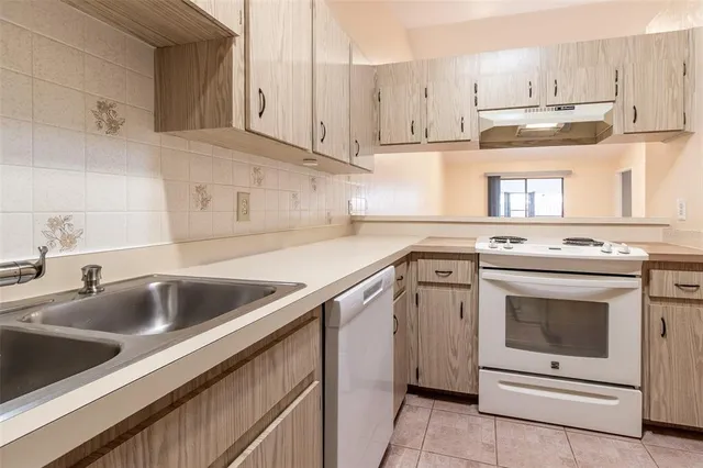 $169,500 | 10918 Southeast 50th Avenue, Belleview, FL 34420