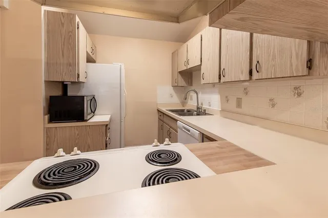 $169,500 | 10918 Southeast 50th Avenue, Belleview, FL 34420