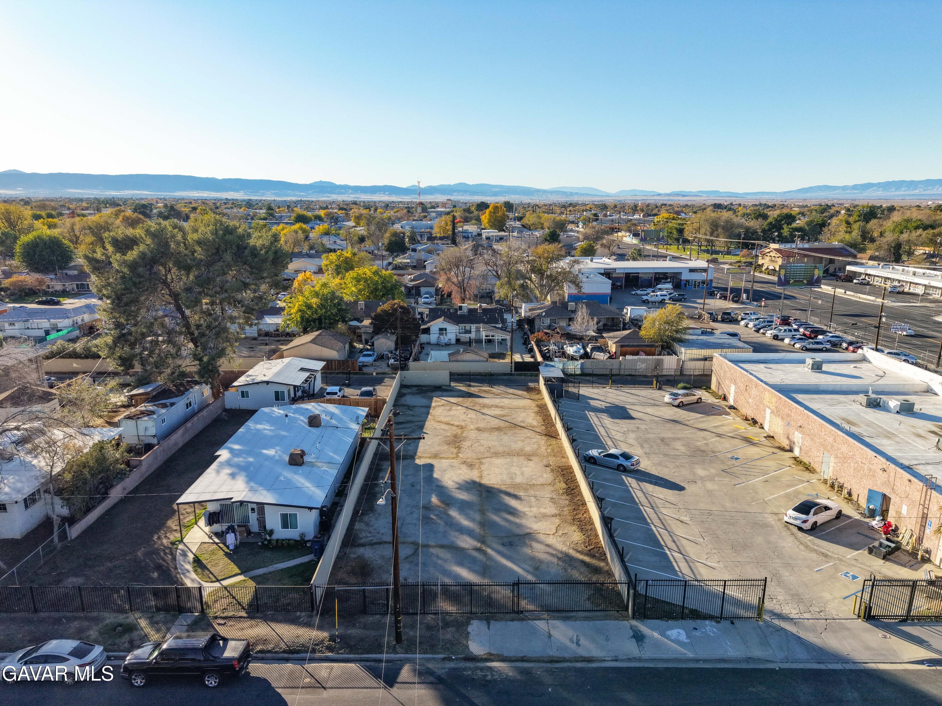 Cedar Avenue Vic Avenue, Unit J Lancaster, CA 93534 - Photo 2 of 14 a picture of city view