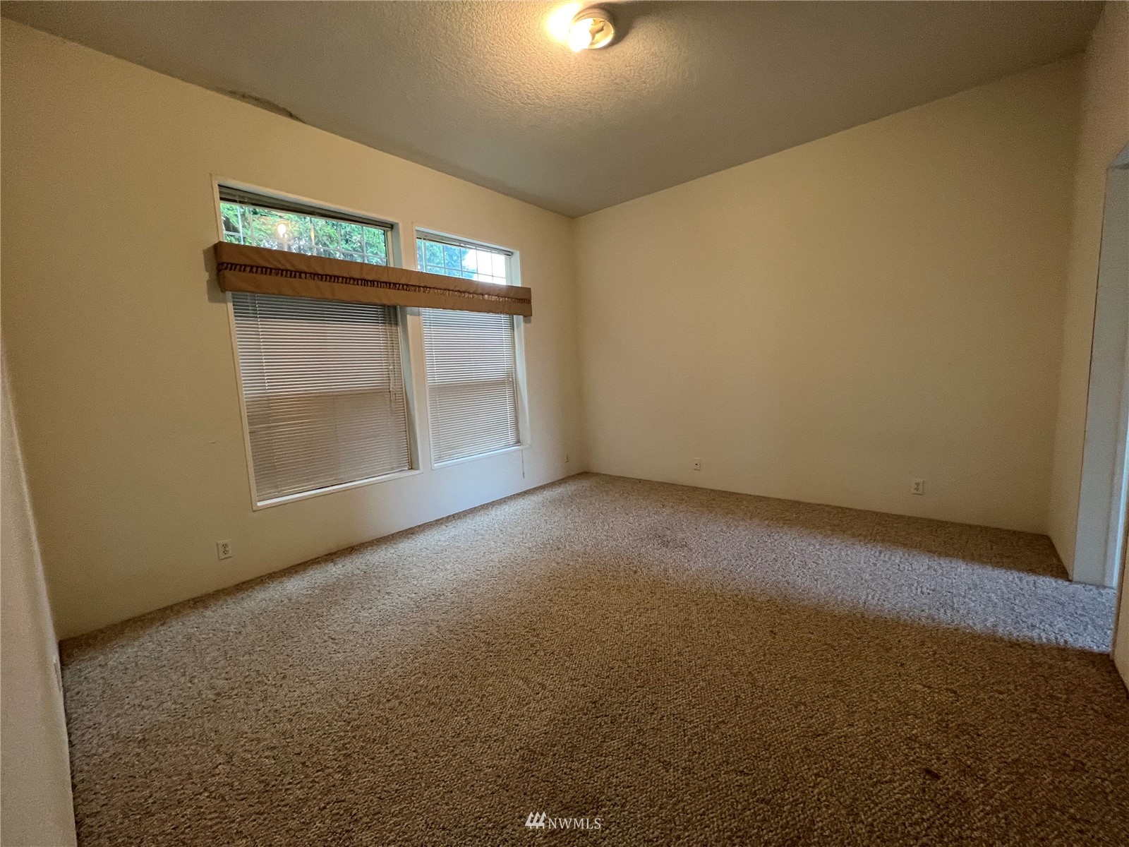9101 Steilacoom Road Southeast, Unit 125 Olympia, WA 98513 - Photo 3 of 11 Gallery Image 3