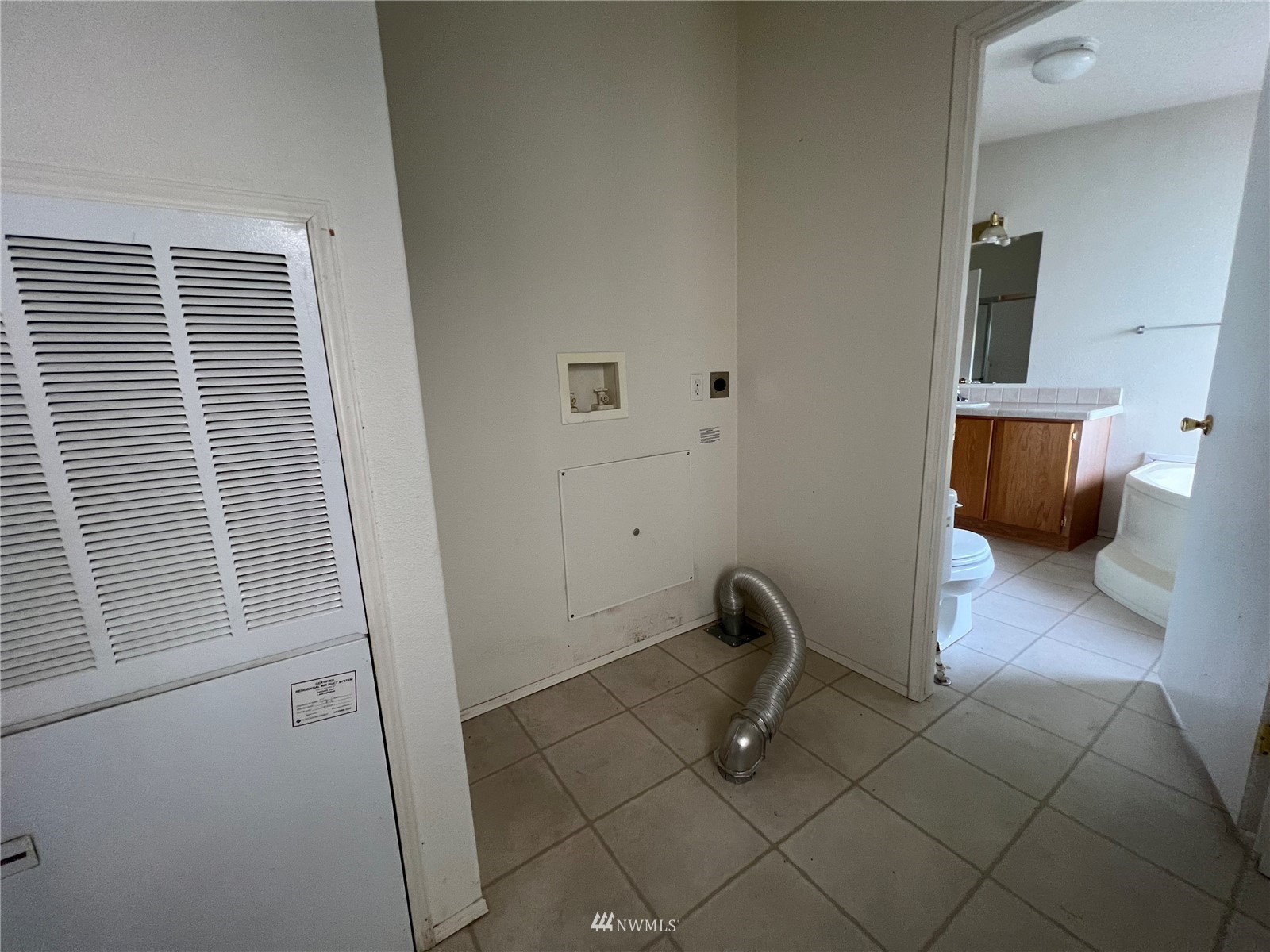 9101 Steilacoom Road Southeast, Unit 125 Olympia, WA 98513 - Photo 4 of 11 Gallery Image 4