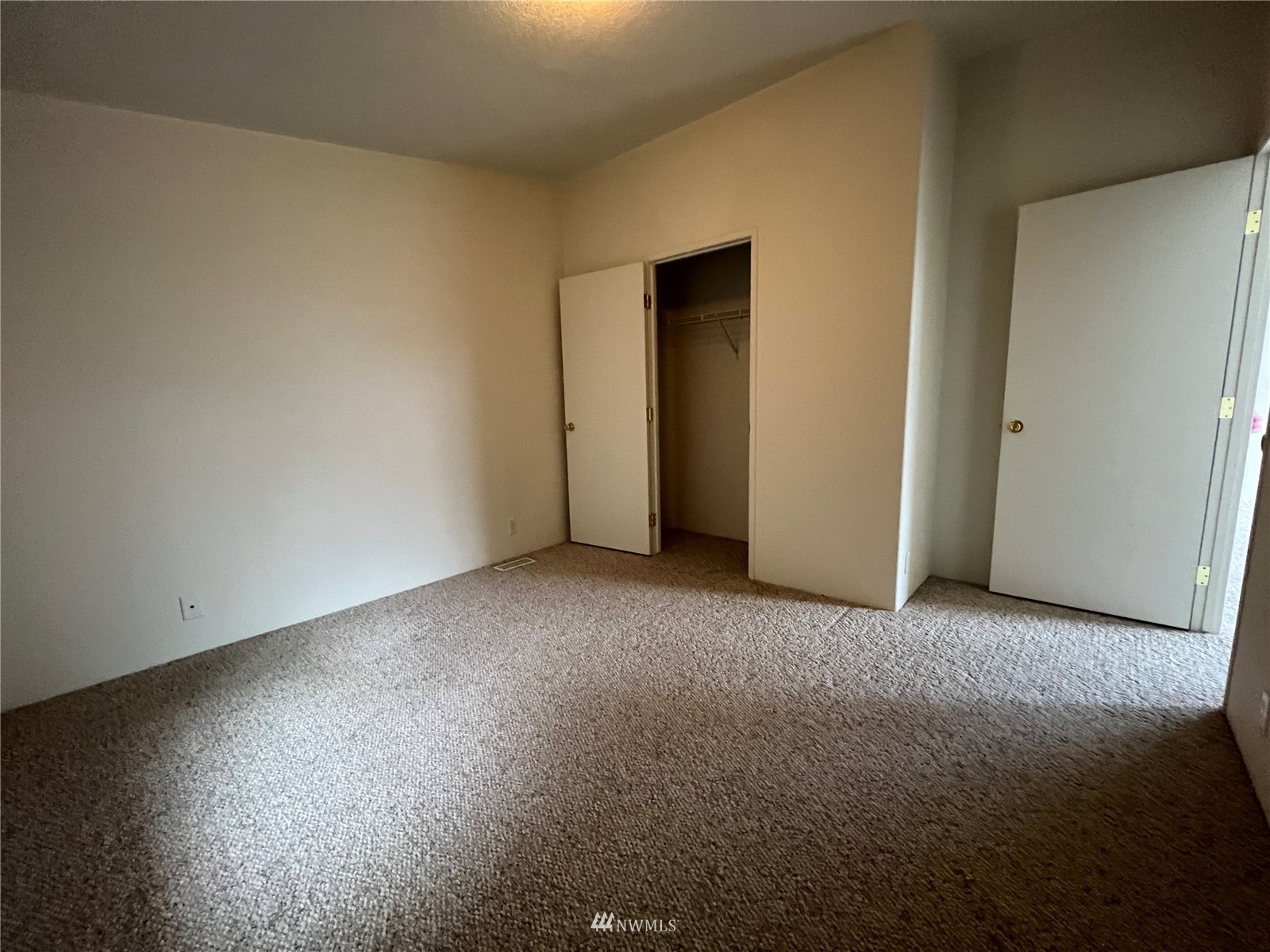9101 Steilacoom Road Southeast, Unit 125 Olympia, WA 98513 - Photo 5 of 11 Gallery Image 5