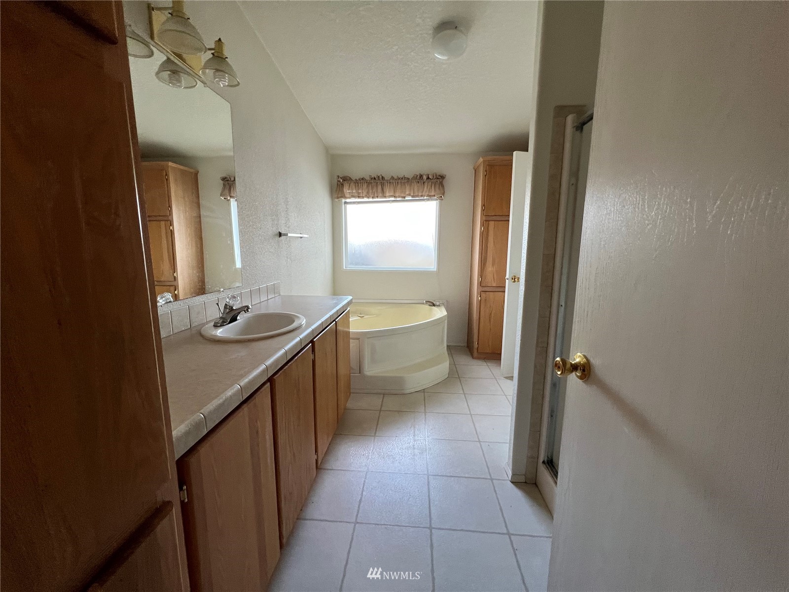 9101 Steilacoom Road Southeast, Unit 125 Olympia, WA 98513 - Photo 6 of 11 Gallery Image 6