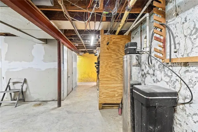 $185,000 | 6502 Leavenworth Road, Kansas City, KS 66104