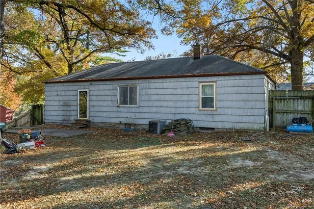 $185,000 | 6502 Leavenworth Road, Kansas City, KS 66104