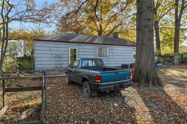 $185,000 | 6502 Leavenworth Road, Kansas City, KS 66104