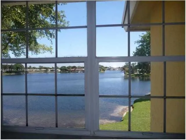 $2,300 | 2061 Northwest 96th Terrace, Unit 12P, Pembroke Pines, FL 33024