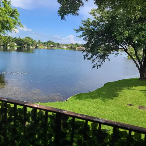 $2,300 | 2061 Northwest 96th Terrace, Unit 12P, Pembroke Pines, FL 33024