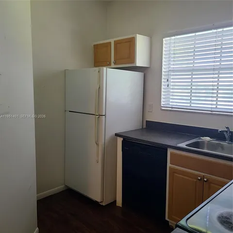 $2,300 | 2061 Northwest 96th Terrace, Unit 12P, Pembroke Pines, FL 33024