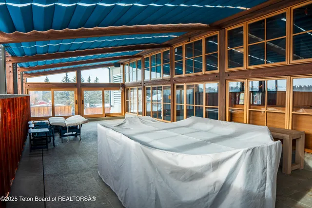 $3,500,000 | 174 West Magnolia Street, Pinedale, WY 82941