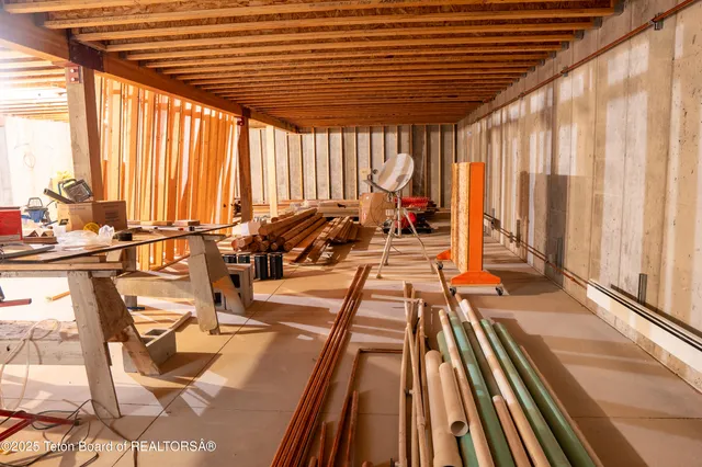 $3,500,000 | 174 West Magnolia Street, Pinedale, WY 82941