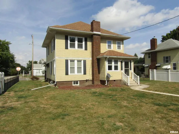 $88,000 | 502 East Broadway, Astoria, IL 61501