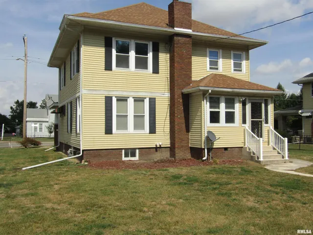 $88,000 | 502 East Broadway, Astoria, IL 61501