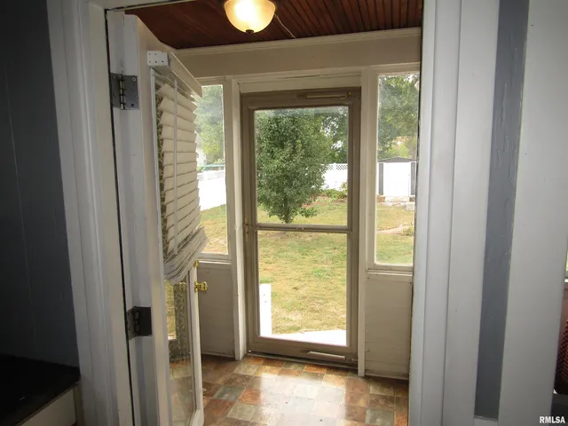 $88,000 | 502 East Broadway, Astoria, IL 61501