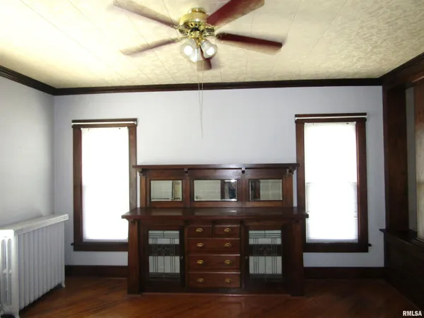 $88,000 | 502 East Broadway, Astoria, IL 61501