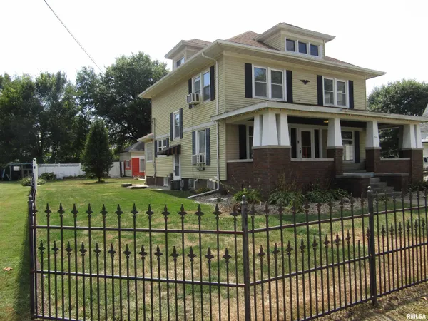 $88,000 | 502 East Broadway, Astoria, IL 61501