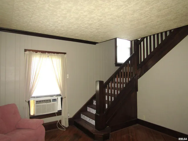 $88,000 | 502 East Broadway, Astoria, IL 61501