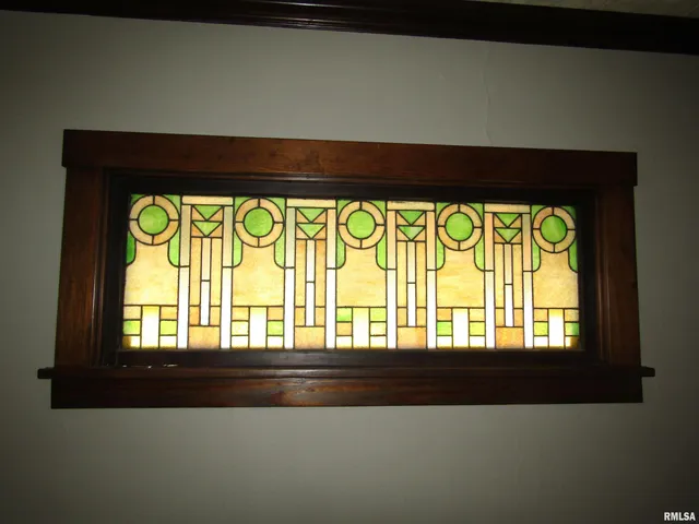 $88,000 | 502 East Broadway, Astoria, IL 61501