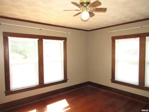 $88,000 | 502 East Broadway, Astoria, IL 61501