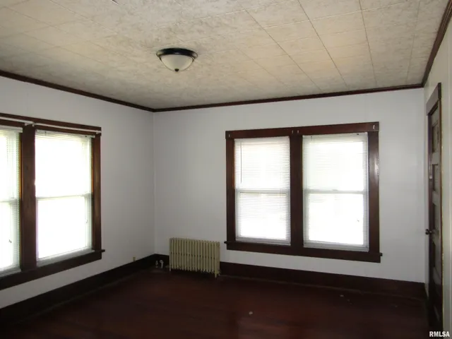 $88,000 | 502 East Broadway, Astoria, IL 61501