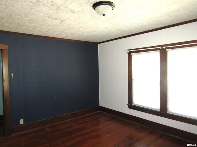 $88,000 | 502 East Broadway, Astoria, IL 61501