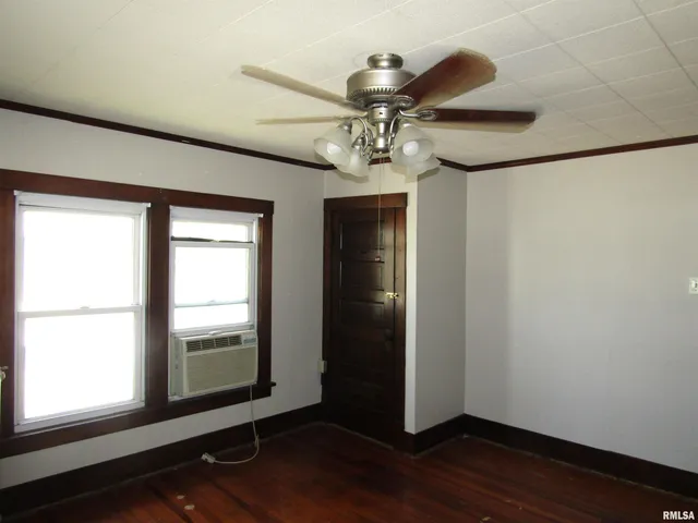 $88,000 | 502 East Broadway, Astoria, IL 61501