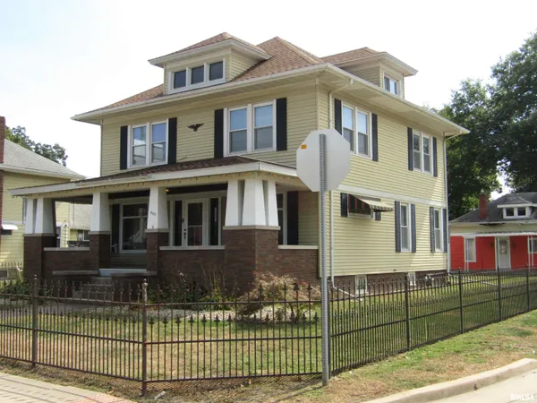 $88,000 | 502 East Broadway, Astoria, IL 61501
