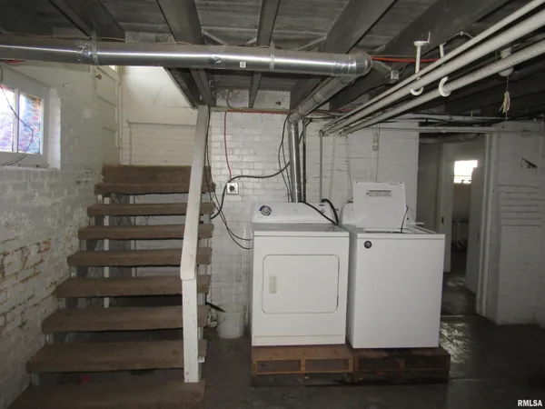 $88,000 | 502 East Broadway, Astoria, IL 61501