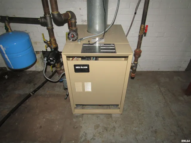 $88,000 | 502 East Broadway, Astoria, IL 61501