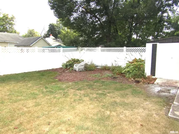 $88,000 | 502 East Broadway, Astoria, IL 61501