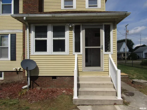 $88,000 | 502 East Broadway, Astoria, IL 61501