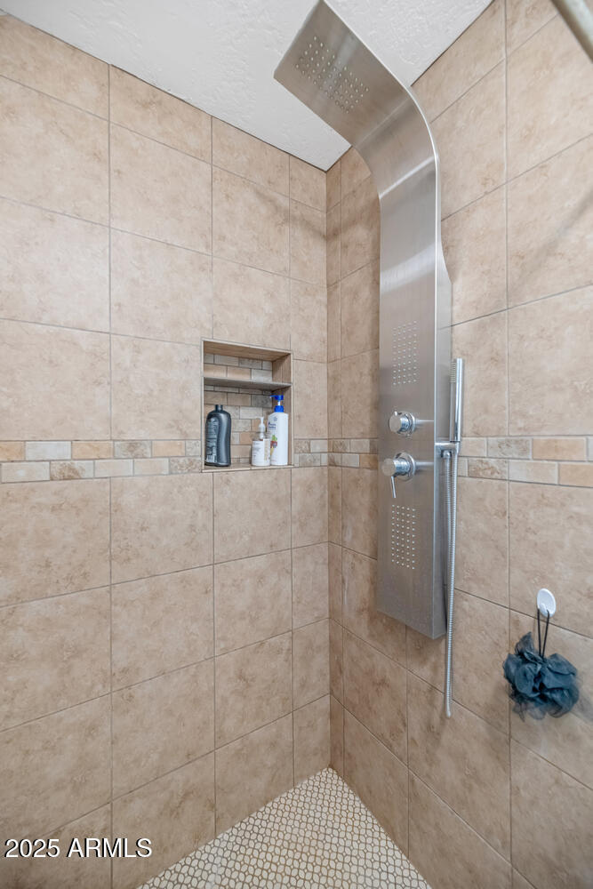 2119 North Recker Road Mesa, AZ 85215 - Photo 15 of 23 2119 N Recker-015-001-667x1000