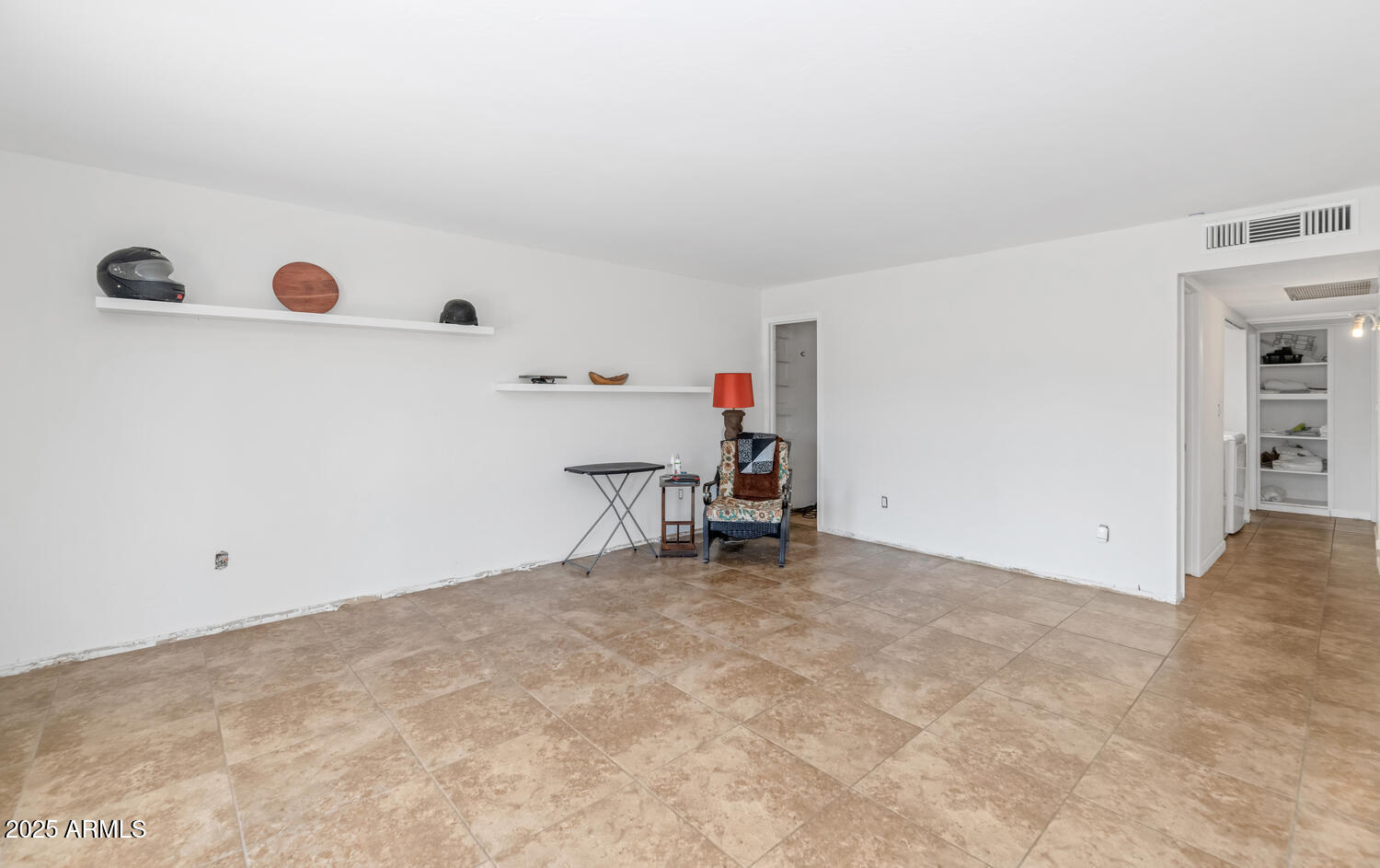 2119 North Recker Road Mesa, AZ 85215 - Photo 5 of 23 2119 N Recker-005-012-1500x943