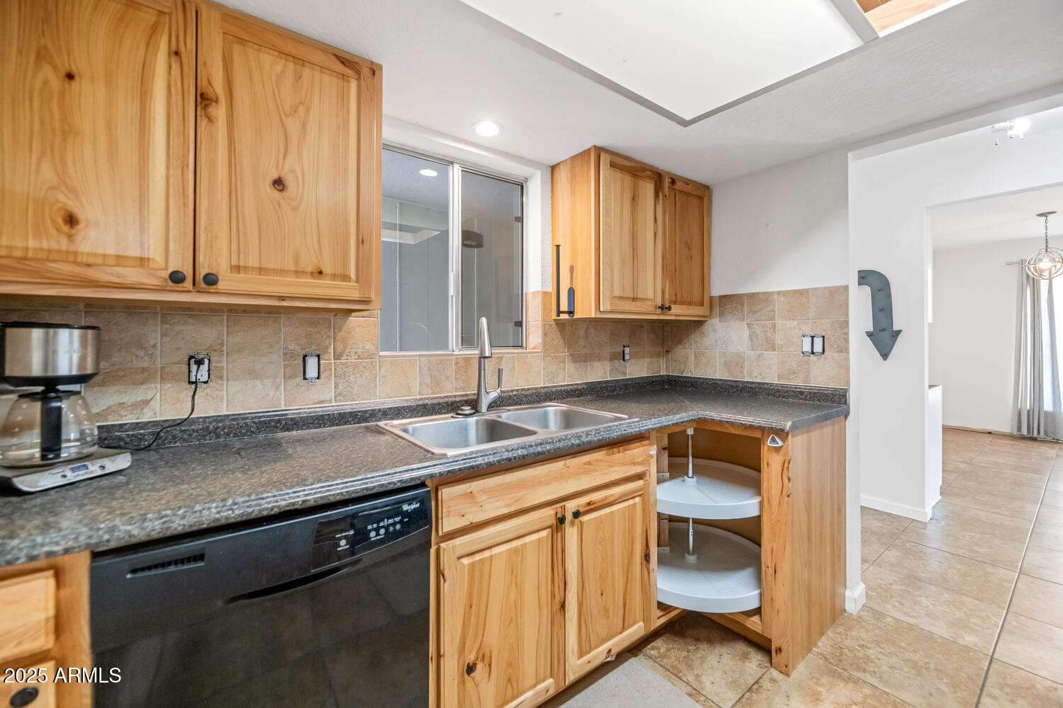 2119 North Recker Road Mesa, AZ 85215 - Photo 10 of 23 2119 N Recker-010-017-1500x1000