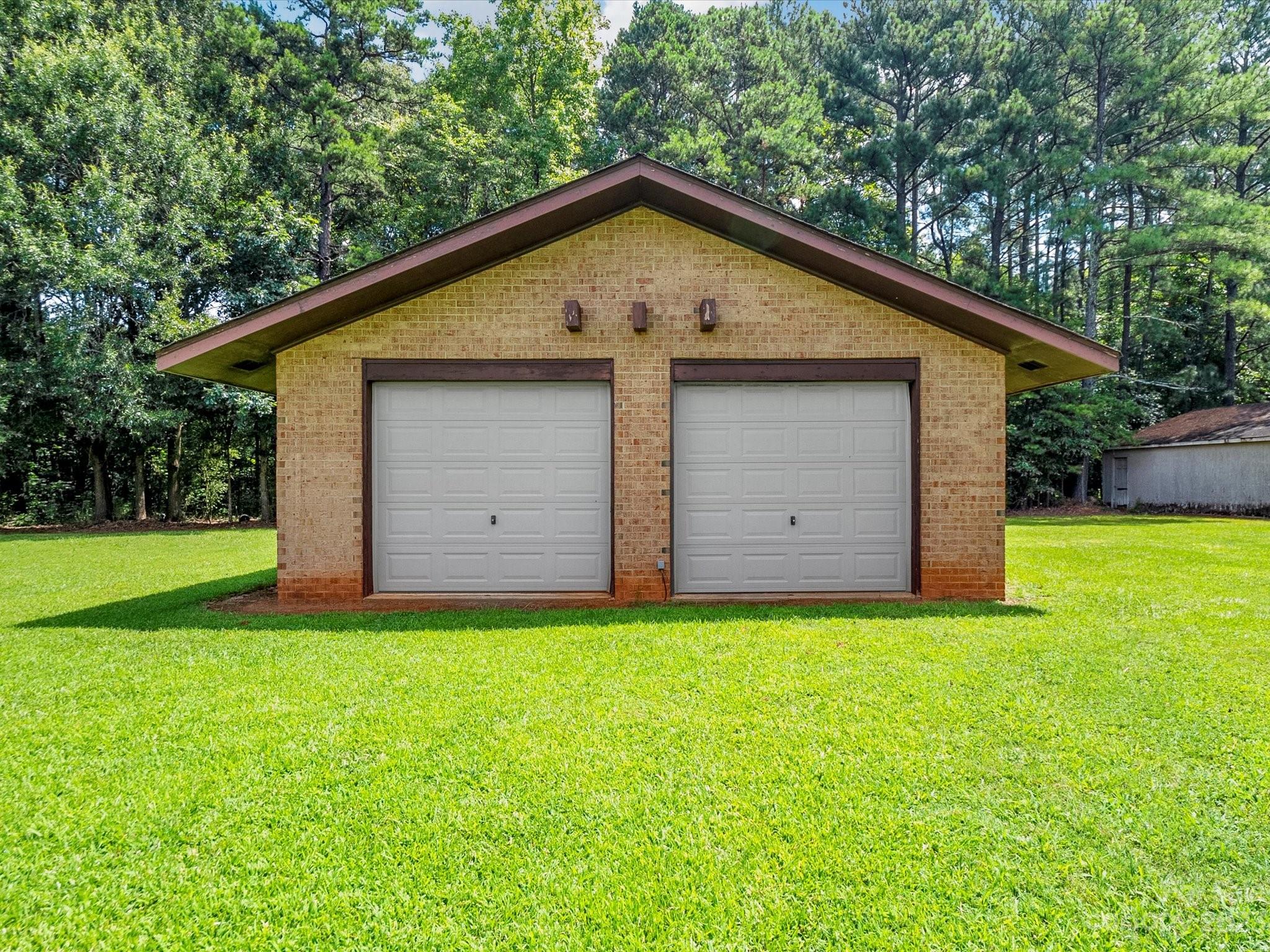 13101 Phillips Road Matthews, NC 28105 - Photo 11 of 45