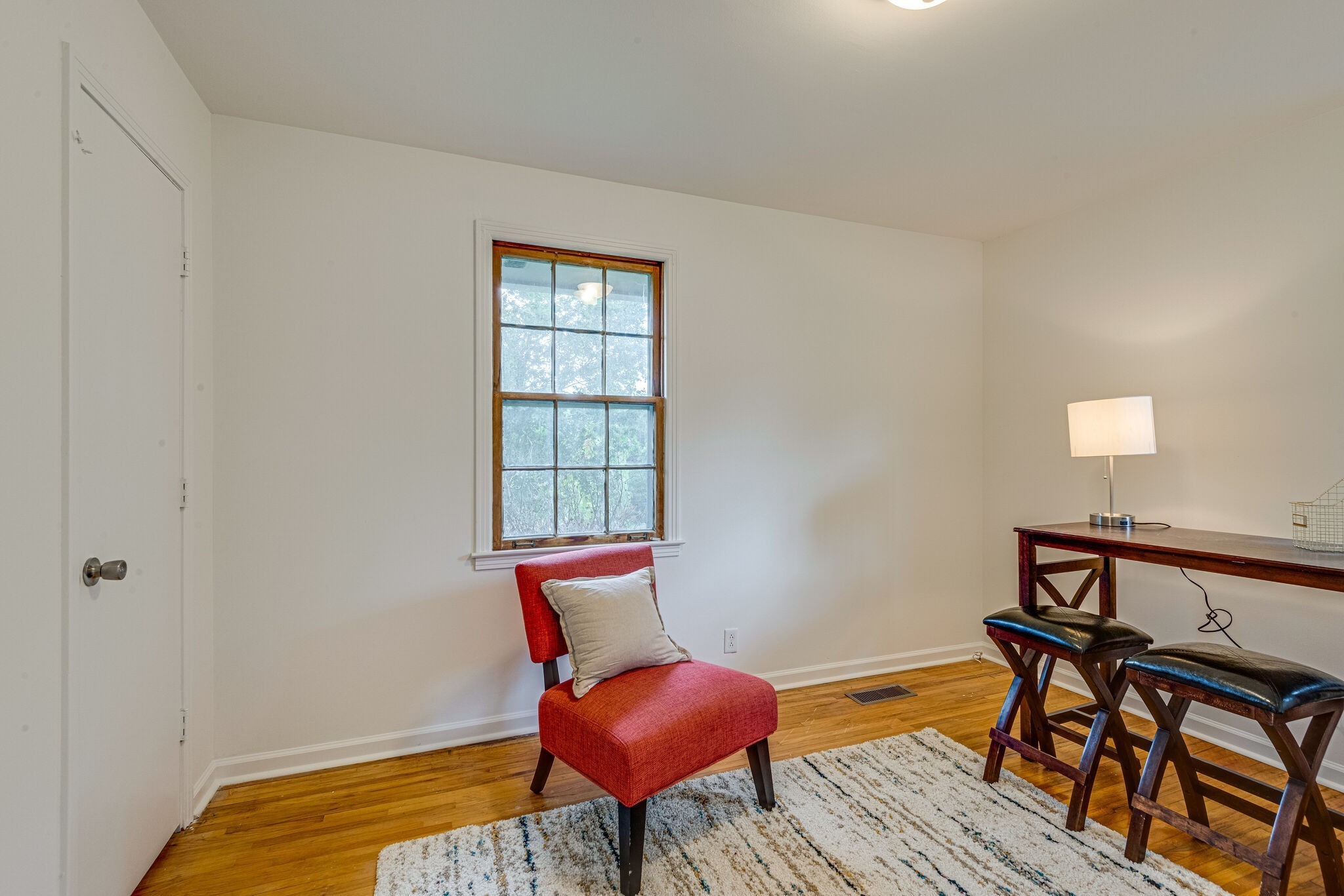 108 Chestnut Drive Dickson, TN 37055 - Photo 15 of 25 a chair and a table in a room