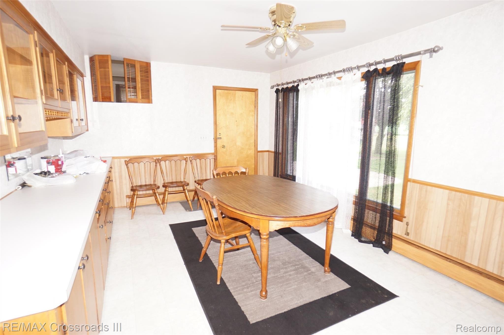 48024 Bemis Road Belleville, MI 48111 - Photo 11 of 34 DSC03833.JPG