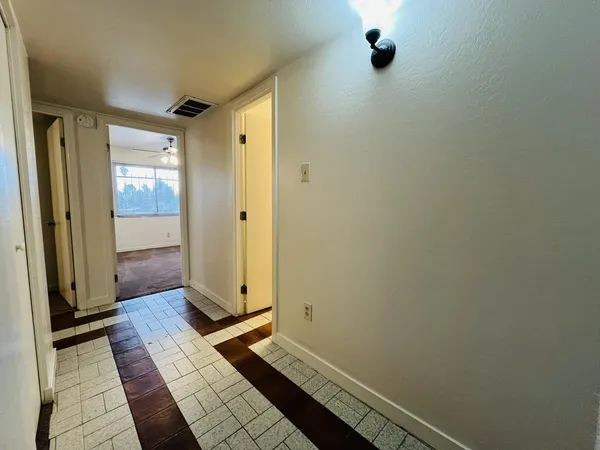 $1,495 | 5041 North 40th Avenue, Phoenix, AZ 85019